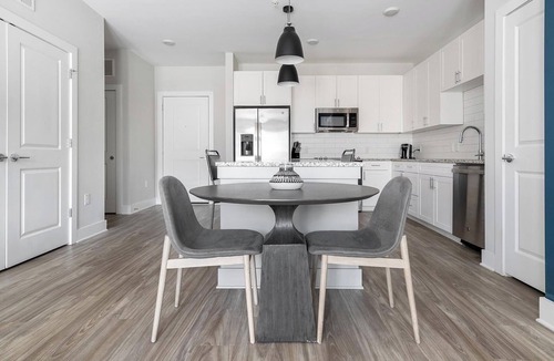 Matthews Apartment | Landing | Stylish 2BD, Pool, Gym