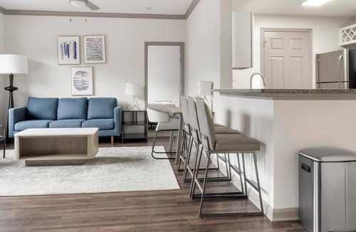 Piedmont Heights Apartment | Landing | Beautiful 2BD, Pool, Courtyard