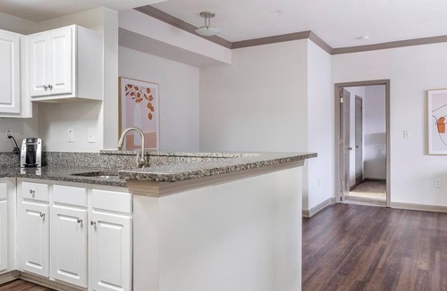 Piedmont Heights Apartment | Landing | Modern 2BD, Gym, Pool