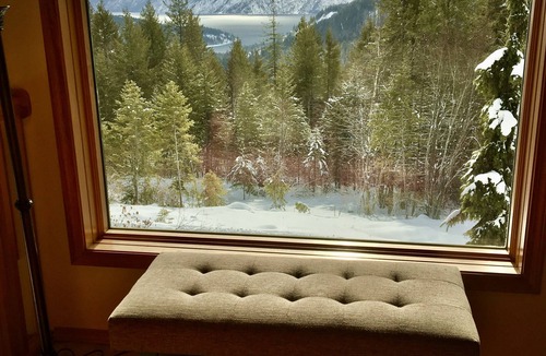 Sagle House | Larchwood Lodge with Lake View, Salt WaterHot Tub and Hiking Trails on 20 acres