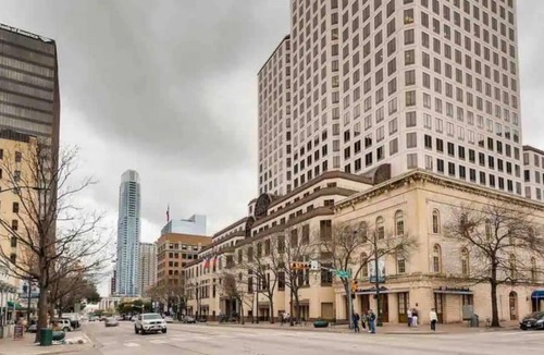 Civic District Condo | Large 2 Bedroom Modern Downtown, Walkable Lake/Capital 6 Month