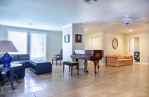 Clodine Resort | Large Charming Private Resort Near Galleria Pool HotTub SteamRoom Gym