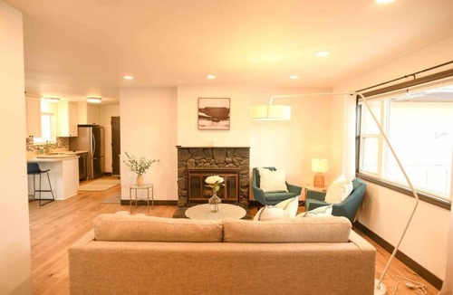 Moose Can Gully House | Large, newly renovated home in Missoula