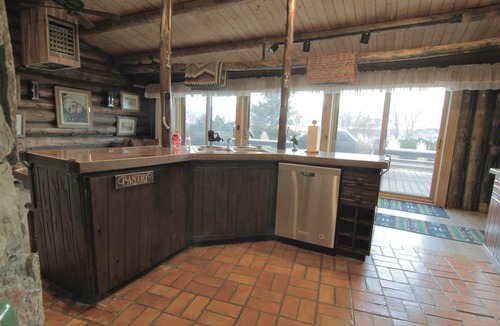 Ralston House | Large, Private & Charming retreat is ultimate upscale stay near Cody, Y.S. Park