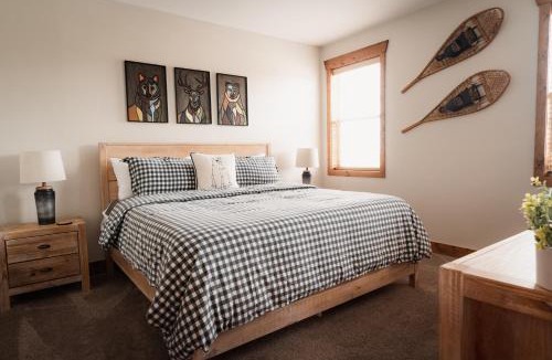 Driggs House | Large & Updated Driggs Condo Close to Town! 40 miles to Grand Teton!