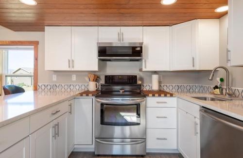 Philipsburg House | Last Best Loft-cozy Loft Cabin W Stunning Views!