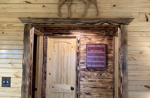 Ozone Cottage | Lazy Bear Cottage with Beautiful view and Fiber Internet!