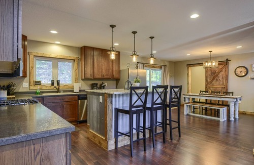 Deadwood Cabin | Lazy Dog Lodge, Hot Tub, AC & Activities Near Black Hills