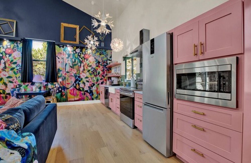 Wimberley House | Lazy Lavender: 5 Private Houses | Sleeps 20 | 3 Soaking Tubs | Wimberley TX