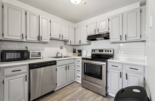 Richmond Apartment | Legacy at Imperial Village 817 I 2Bed 2 Bath