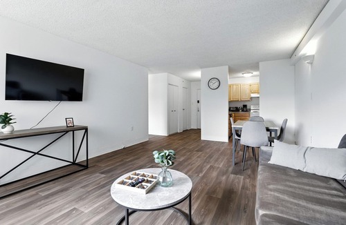 Richmond Apartment | Legacy at Imperial Village 608 I 1 Bed 1 Bath