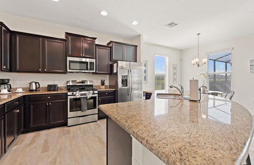 Davenport Villa | Leslies Retreat At Solterra Resort 6 Bedroom Home