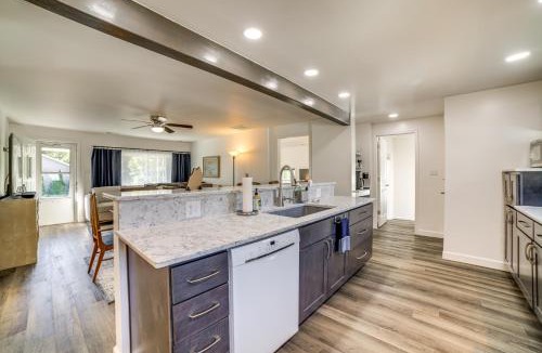 Valparaiso House | Less Than 1 Mi to Dwtn Valparaiso Family Home