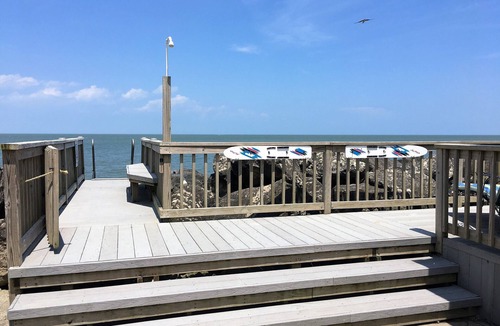 Oak Harbor Cottage | Liberty Breeze-Charming Cottage on Lake Erie Near Port Clinton, Lakefront