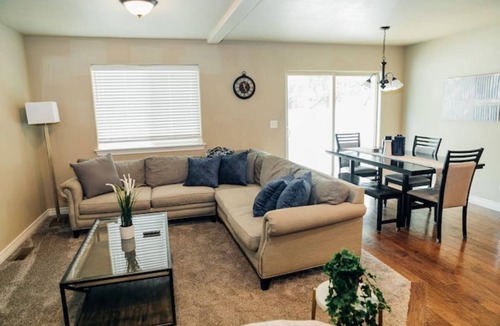 Rigby House | Lifes Lemmonade