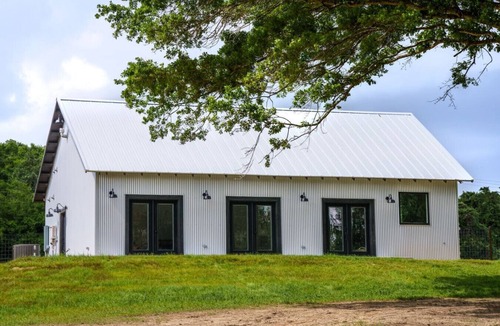 Jewett Cabin | Limestone Fields: 16-Acre Lake Farm Retreat, 10 Cabins, Sleeps 26, Soaking Tubs!