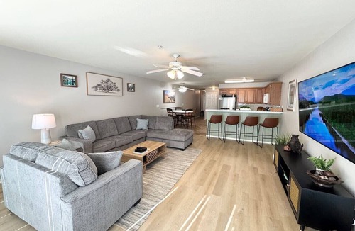 New Braunfels Condo | Linda's Haus | Newly Remodeled | Riverfront