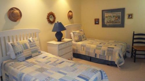 Litchfield by the Sea House | Litchfield Hideaway 3 Bedroom Lake Views