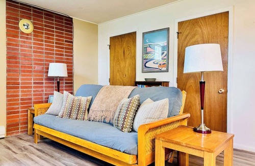 Rose Park Apartment | Little Burrow : University of Montana & Dornblaser