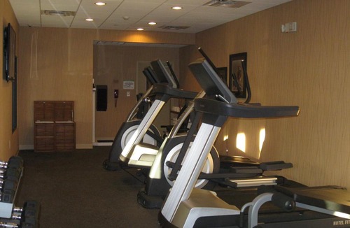 New Town Hotel | Little Missouri Inn & Suites New Town