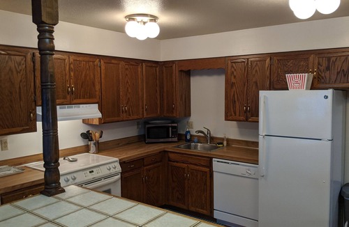 Wallace House | Live like an Executive & sleep like a King