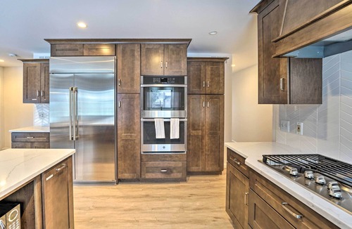 Livonia House | Livonia Home: 4 Mi to Plymouth Main Street