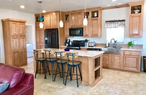 Page House | Local VIEW🏜2 homes side by side🚤boat parking🐶PETS~close to Antelope/Horseshoe