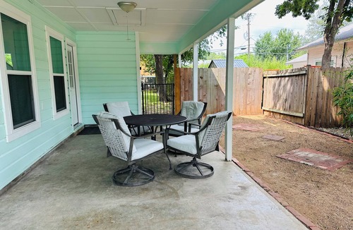 San Marcos House | Located in the heart of San Marcos, just blocks away from the San Marcos River.