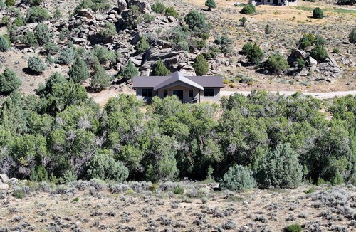 Saratoga Cabin | Located just off of Highway 130 Snowy Range