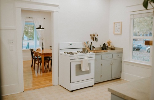 Rose Park House | LOCATION! Historic home with a modern touch