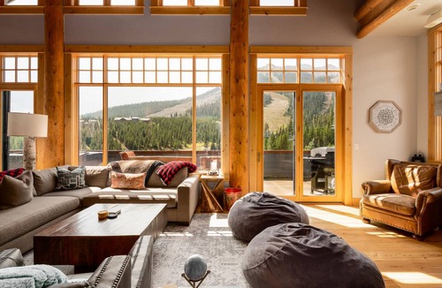 Saddle Ridge Cabin | Lodge ∙ 3 bedrooms ∙ 12 guests