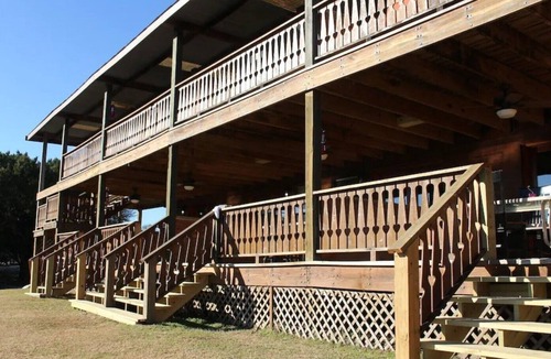 Canyon Lake Cabin | Lodge Suite Downstairs W/ Deck - 103