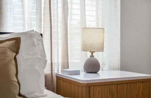 Washington Ave./ Memorial Park Apartment | Loft Style Studio In The Heart of D'Arts District