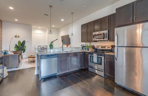 West End House | Lofts at 30th - Urban Escape - Minutes to Broadway