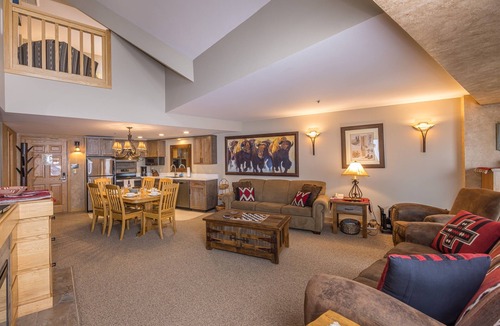 Big Sky Condo | Lone Peak Vista-Shoshone Ski In/Ski Out condo- Hot Tub