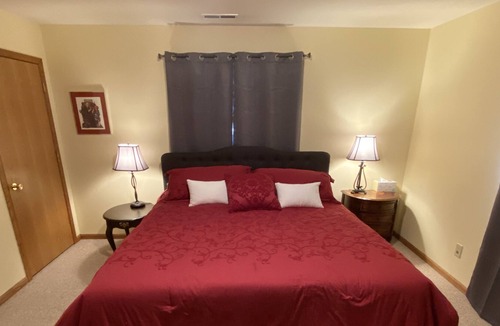 Stevensville House | ⭐Lone Rock House Majestic 360° Mountain Views 5BR