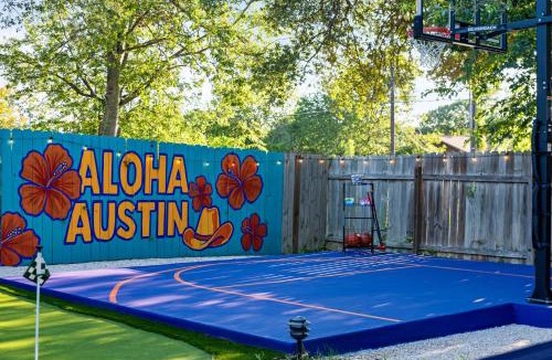 Southampton House | Lone Star Luau - Pool Spa Billiard & Sport Court