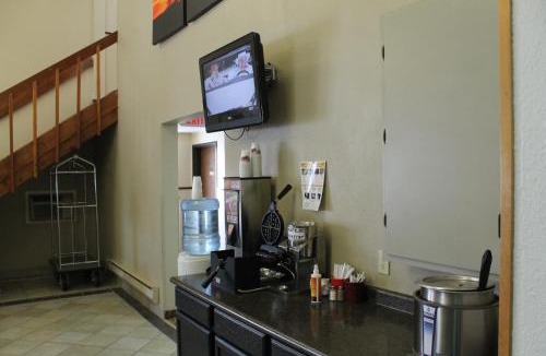 Sidney Hotel | Lone Tree Inn