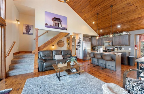 Deadwood Cabin | Lookout Tower - Access to Pool!