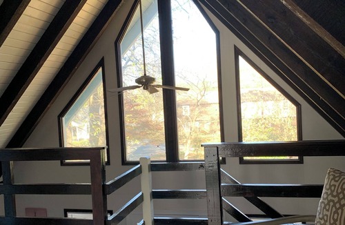 Burlington House | Lovely 3-bedroom house with loft in Burlington