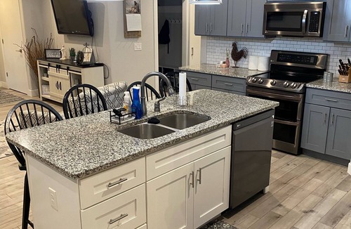 Gillette House | Lovely 3-bedroom house in Gillette with AC, WiFi nClose to Cam-Plex