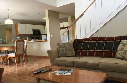 Columbia Falls House | Lovely 3 BR Meadow Lake, Hot Tub, mins to Glacier or Whitefish!
