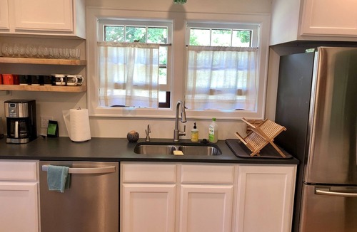 Rose Park House | Lovely 4 Bed 2 Bath house. Close to Downtown, River Trail, University & more!