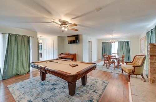 Goldsboro House | Lovely Goldsboro Home w/Yard & Grill!