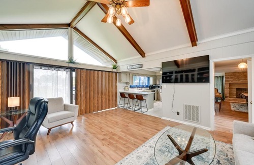 Goldsboro House | Lovely Goldsboro Home w/Yard & Grill!