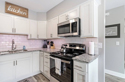 Holly House | Lovely Groveland 2BR/2.5 Bath Townhome- Unit 6641