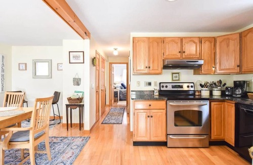 Eastham House | Lovely Home Close to Bike Path and Beach!