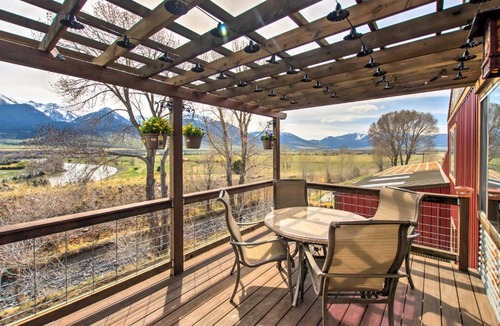 Livingston Apartment | Lovely Livingston Loft with Mountain and River Views!