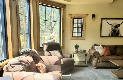 Spearfish House | Lower Level of Mountain Home 10 minutes from Downtown Spearfish