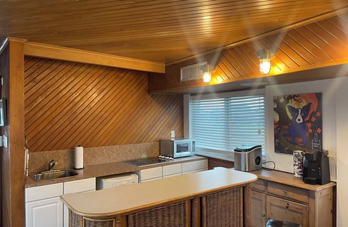 Jamaica Beach House | Lowest prices ever! 8BR 6 BA pool, hot tub on water